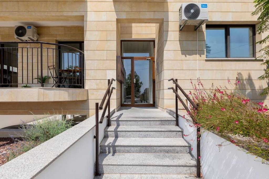 Epicurian Residence Никосия Экстерьер фото