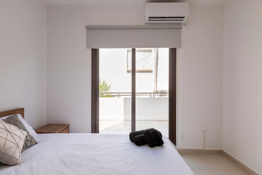 Epicurian Residence Никосия Экстерьер фото