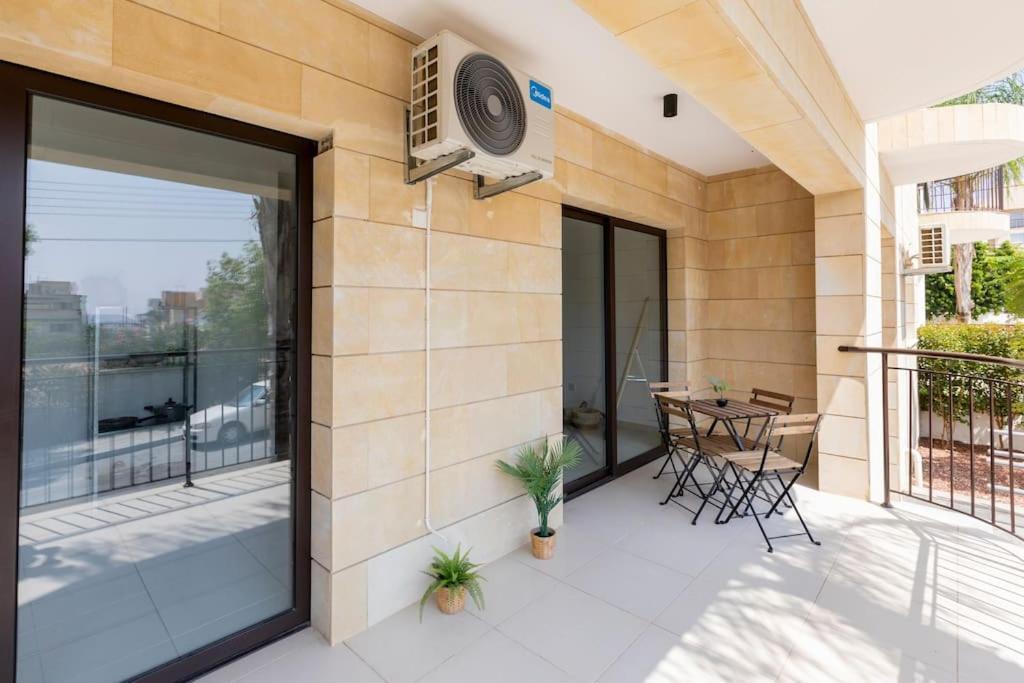 Epicurian Residence Никосия Экстерьер фото