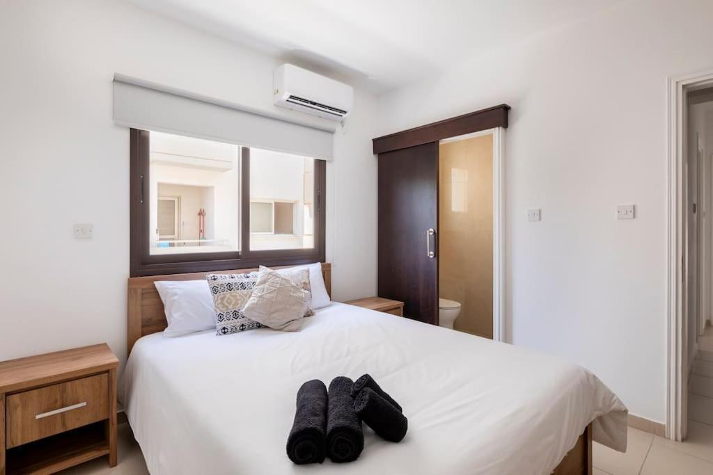 Epicurian Residence Никосия Экстерьер фото