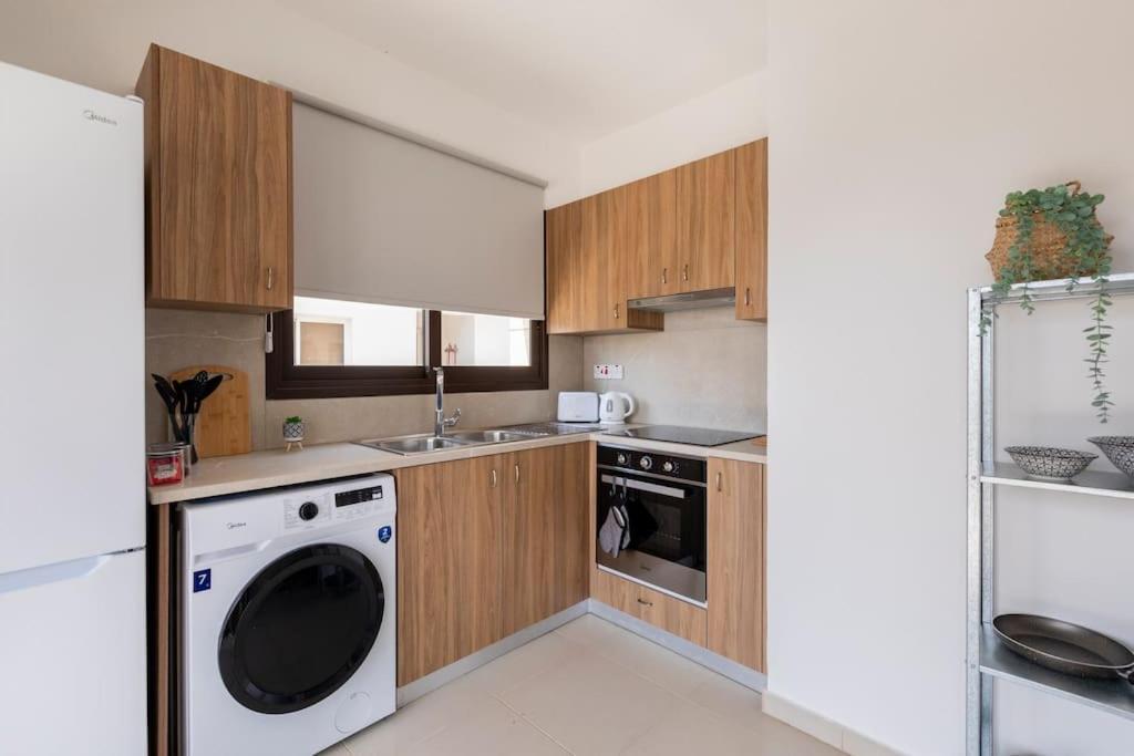 Epicurian Residence Никосия Экстерьер фото